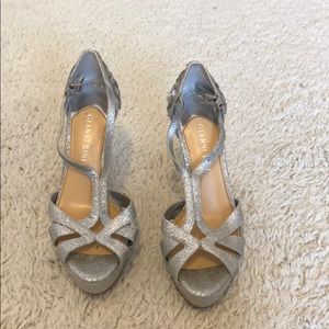 Silver embazzlled heeled shoes